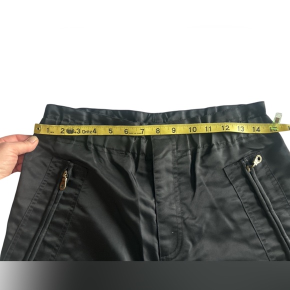 Harley-Davidson Black Cargo Pants with Durable Fabric Sz 4 - Picture 7 of 8